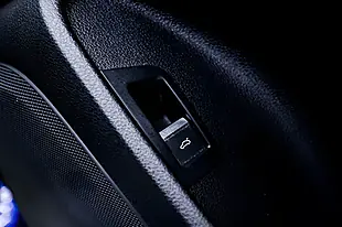 Used 2017 Audi SQ7 Blue - Interior and Exterior details 14