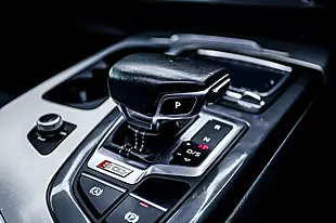Used 2017 Audi SQ7 Blue - Interior and Exterior details 18
