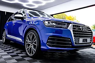 Used 2017 Audi SQ7 Blue - Interior and Exterior details 2