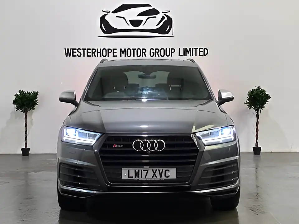 Used 2017 Audi SQ7 Grey - Interior and Exterior details 11