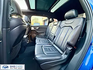 Used 2017 Audi SQ7 Tiptronic Quattro Blue - Interior and Exterior details 17