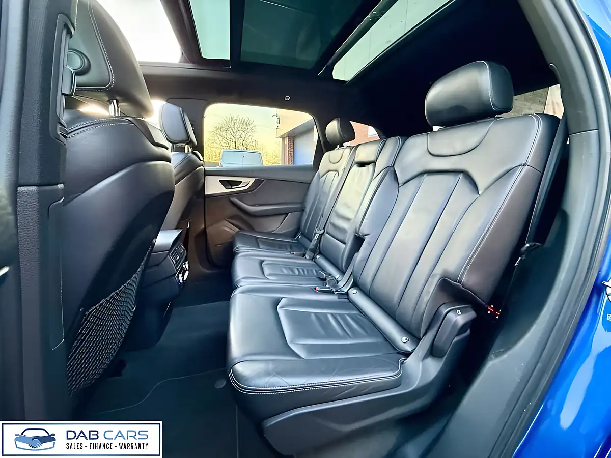 Used 2017 Audi SQ7 Tiptronic Quattro Blue - Interior and Exterior details 17