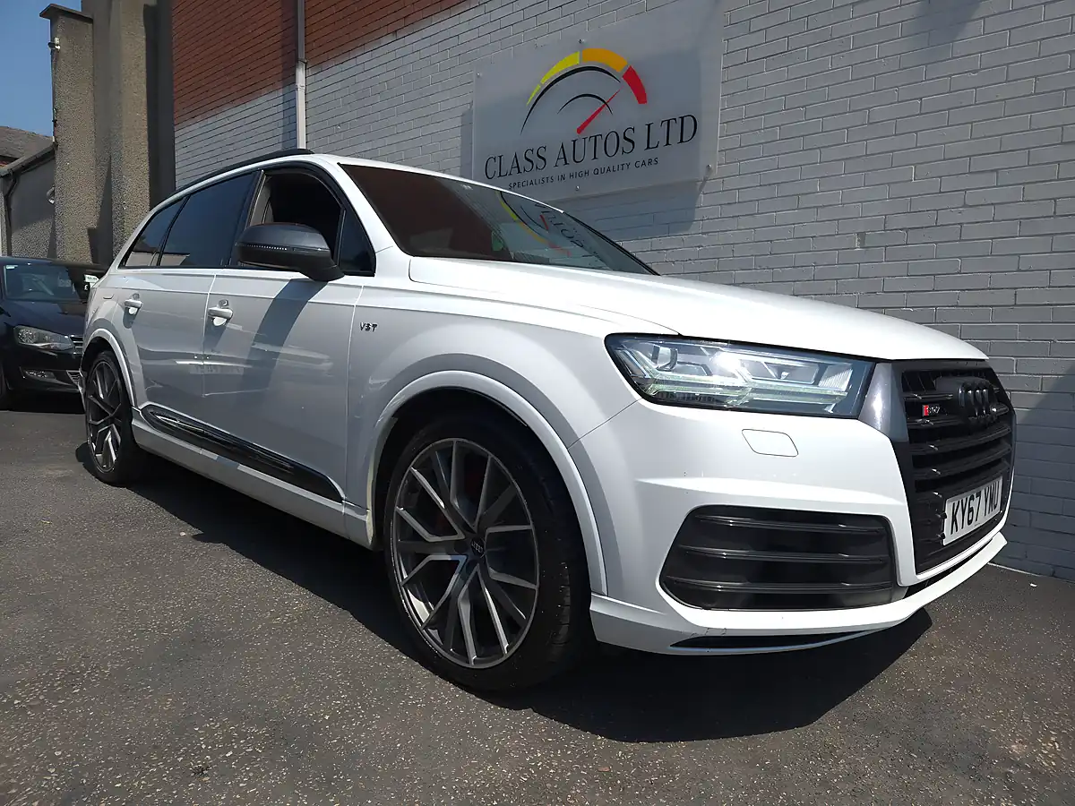 Used 2017 Audi Sq7 Tiptronic Quattro White - Interior and Exterior details 5
