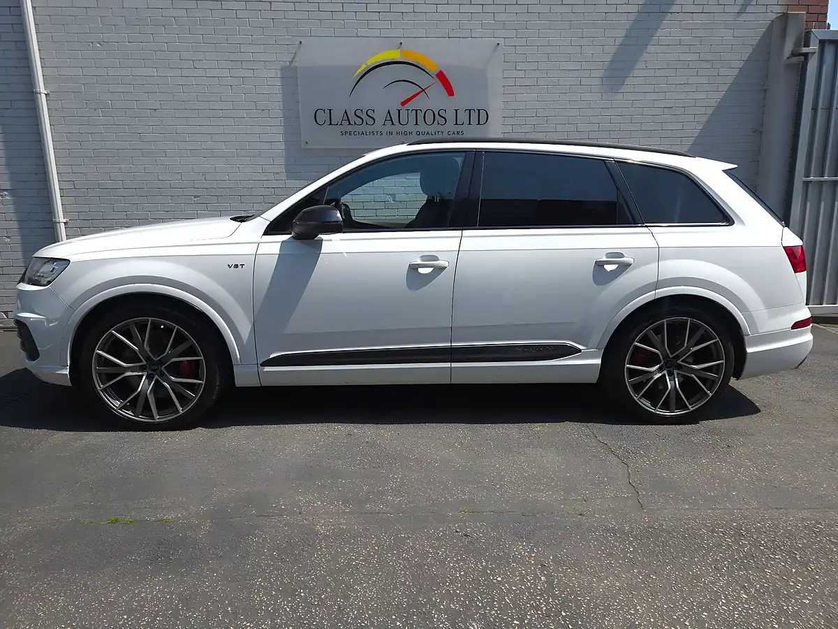 Used 2017 Audi Sq7 Tiptronic Quattro White - Interior and Exterior details 6