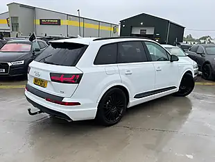 Used 2017 Audi SQ7 White - Interior and Exterior details 11