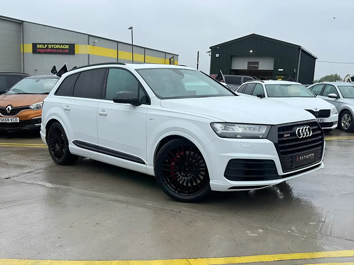 Used 2017 Audi SQ7 White - Interior and Exterior details 2
