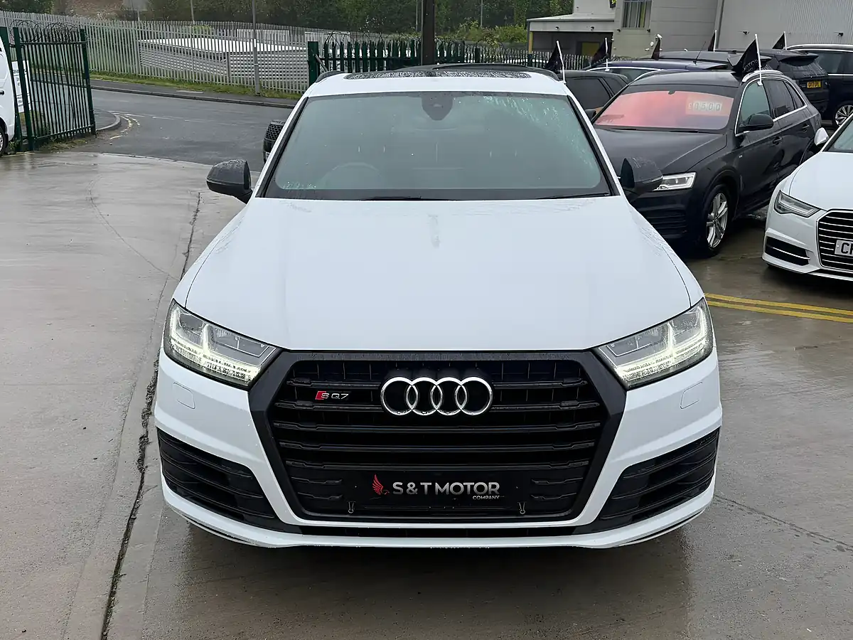 Used 2017 Audi SQ7 White - Interior and Exterior details 3