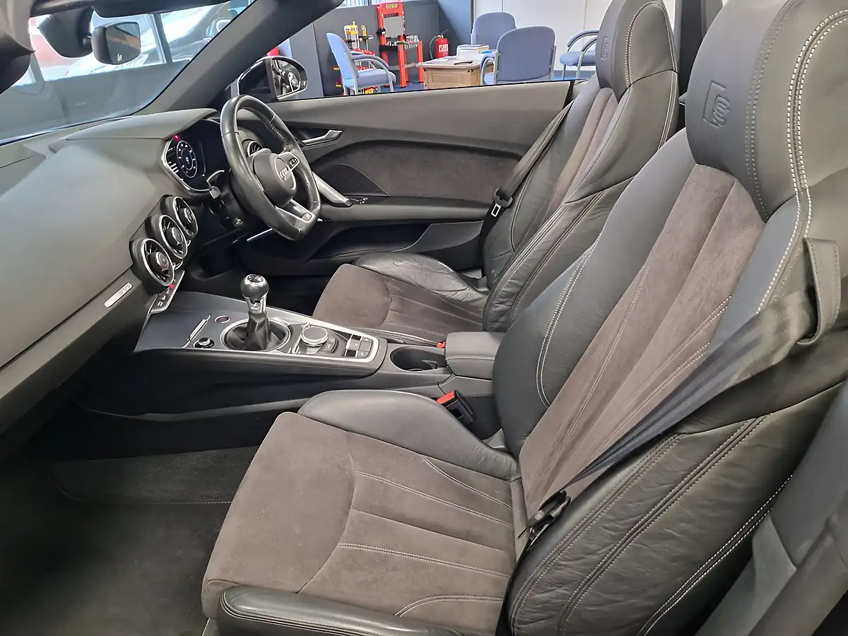 Used 2017 Audi Tt Black Edition Roadster Black - Interior and Exterior details 20