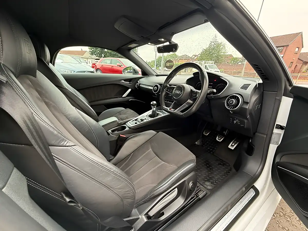 Used 2017 Audi Tt Black Edition White - Interior and Exterior details 7
