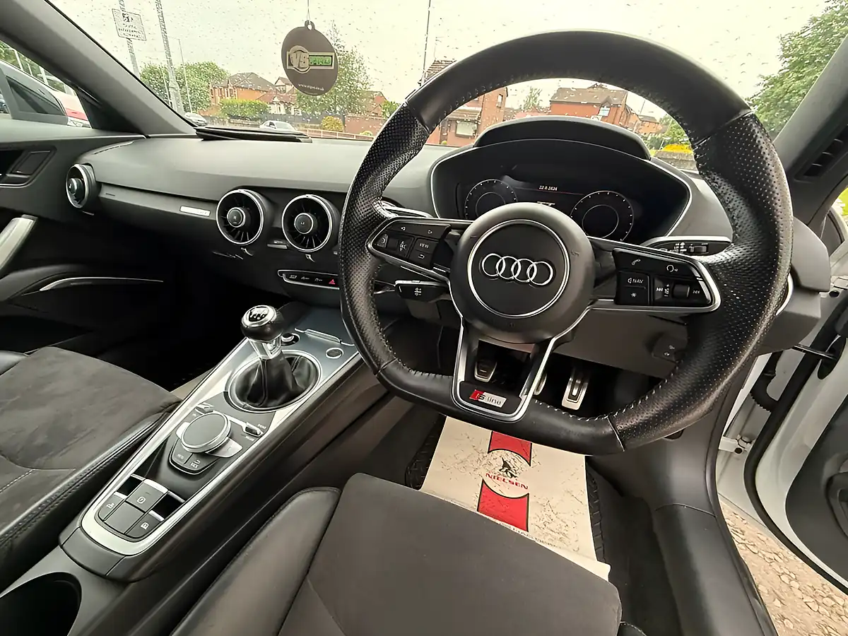 Used 2017 Audi Tt Black Edition White - Interior and Exterior details 9