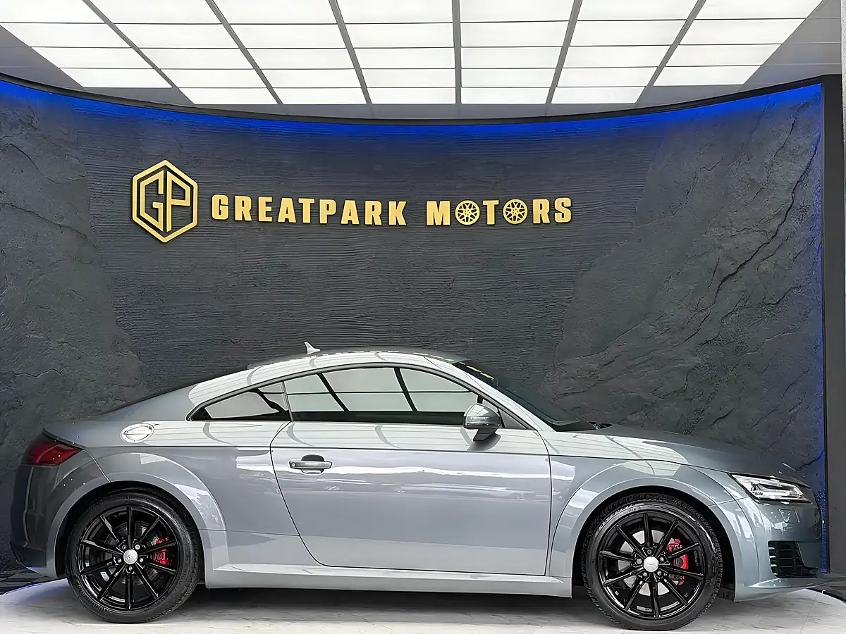 Used 2017 Audi Tt Sport Grey - Interior and Exterior details 4