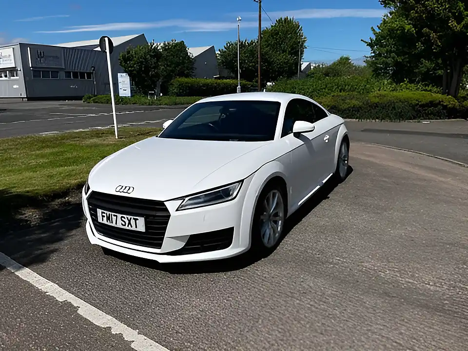 Used 2017 Audi Tt Sport White - Interior and Exterior details 12