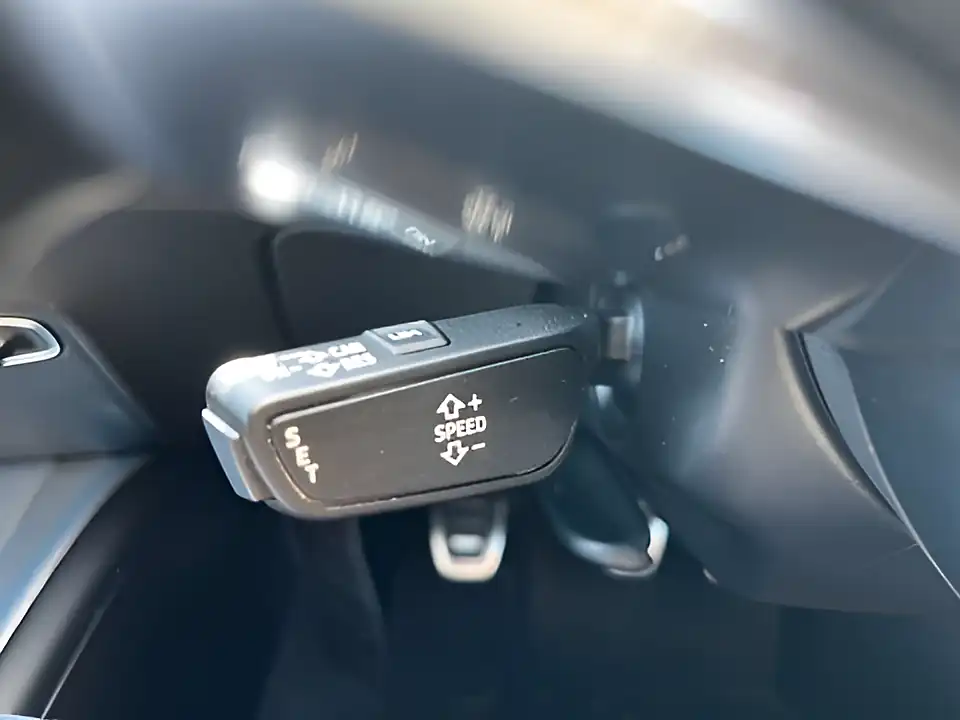 Used 2017 Audi Tt Sport White - Interior and Exterior details 17