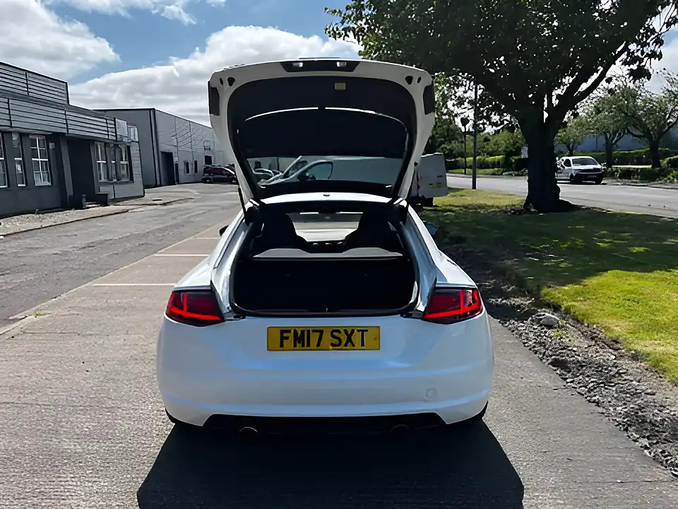 Used 2017 Audi Tt Sport White - Interior and Exterior details 18