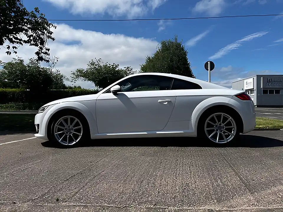 Used 2017 Audi Tt Sport White - Interior and Exterior details 2