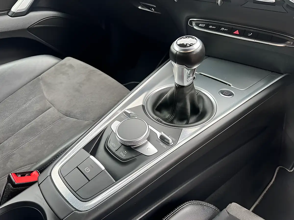 Used 2017 Audi Tt Sport White - Interior and Exterior details 19