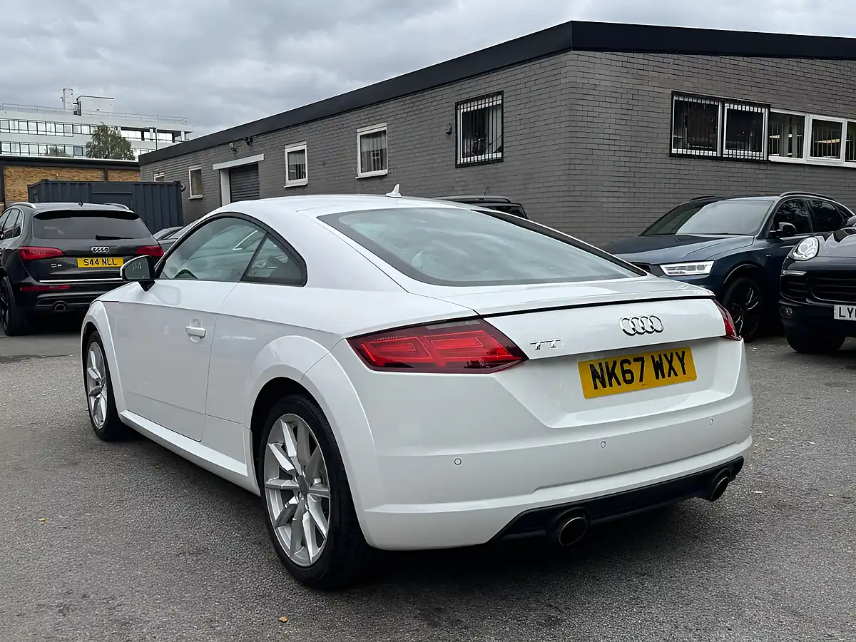Used 2017 Audi Tt Sport White - Interior and Exterior details 4