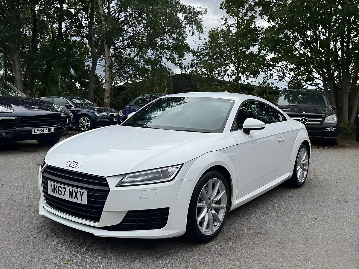 Used 2017 Audi Tt Sport White - Interior and Exterior details 6
