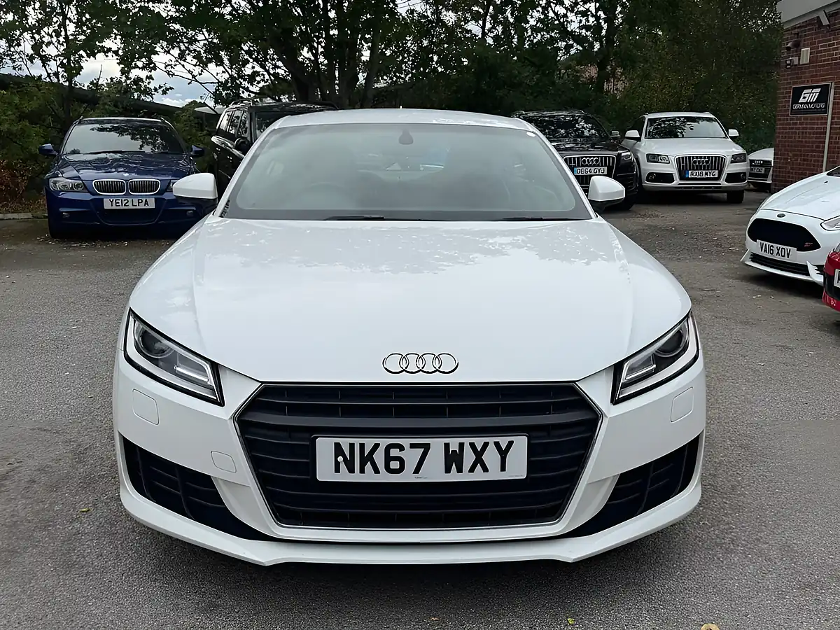 Used 2017 Audi Tt Sport White - Interior and Exterior details 9