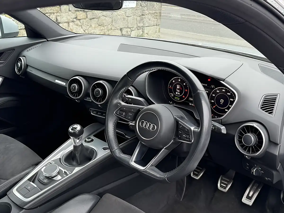 Used 2017 Audi Tt Ultra Sport Silver - Interior and Exterior details 7