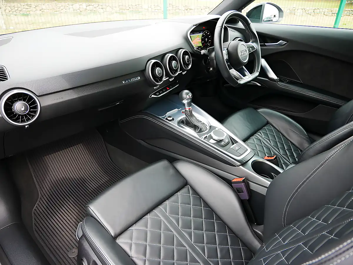 Used 2017 Audi Tts Black Edition Glacier White - Interior and Exterior details 14
