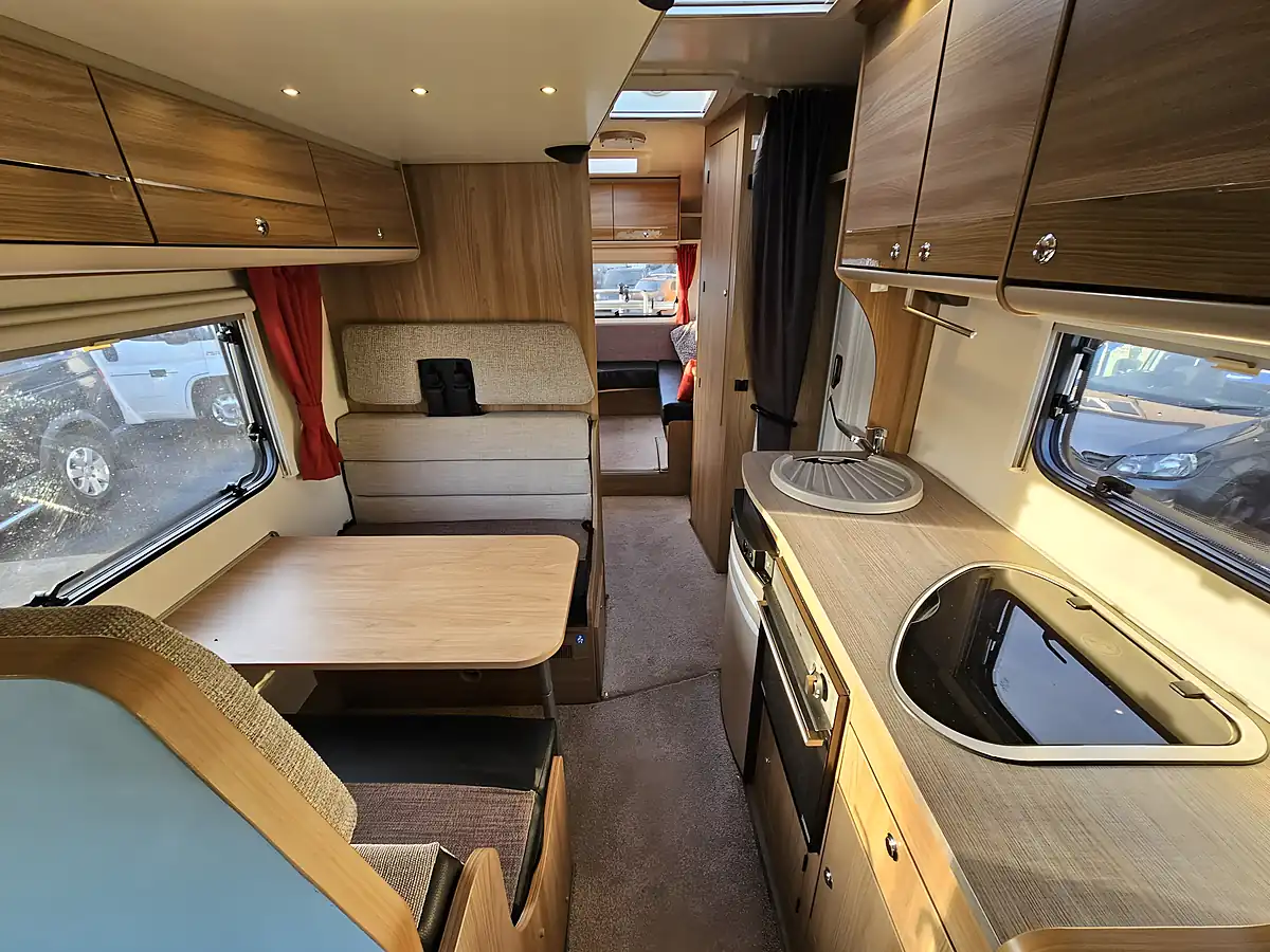 Used 2017 Bailey Approach Advance 665 White - Interior and Exterior details 9