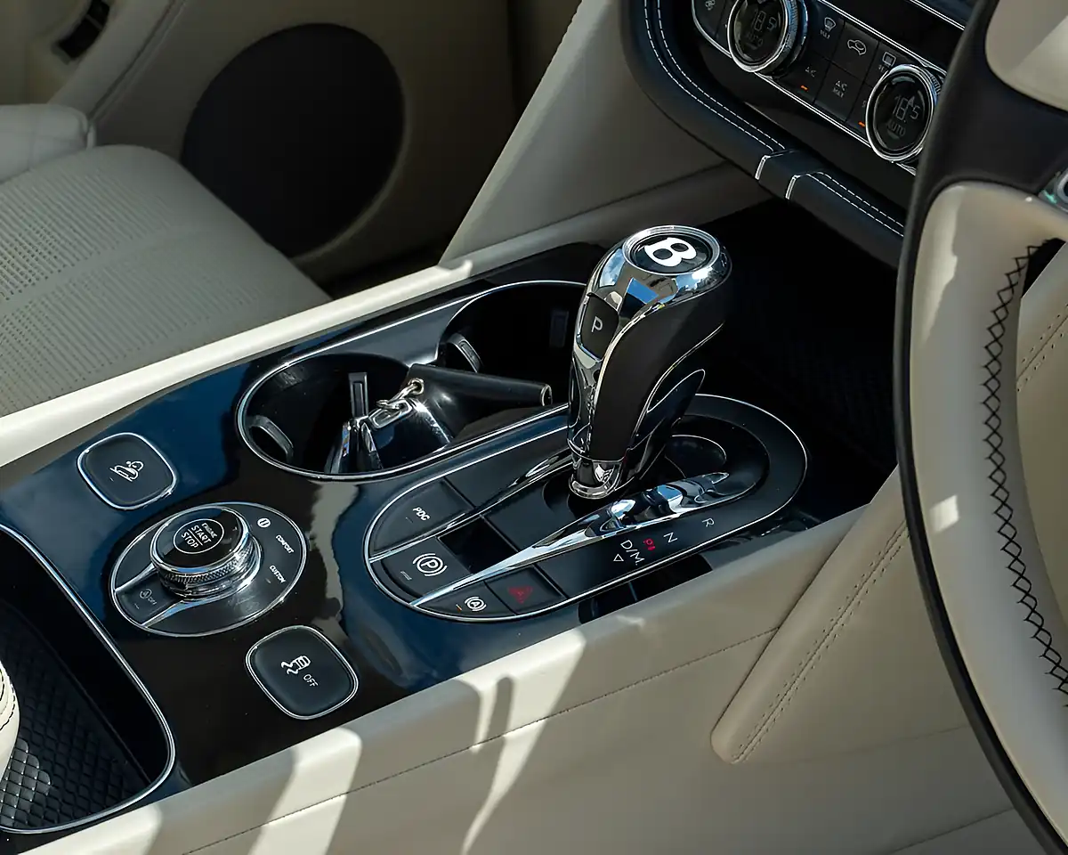 Used 2017 Bentley Bentayga Black - Interior and Exterior details 14