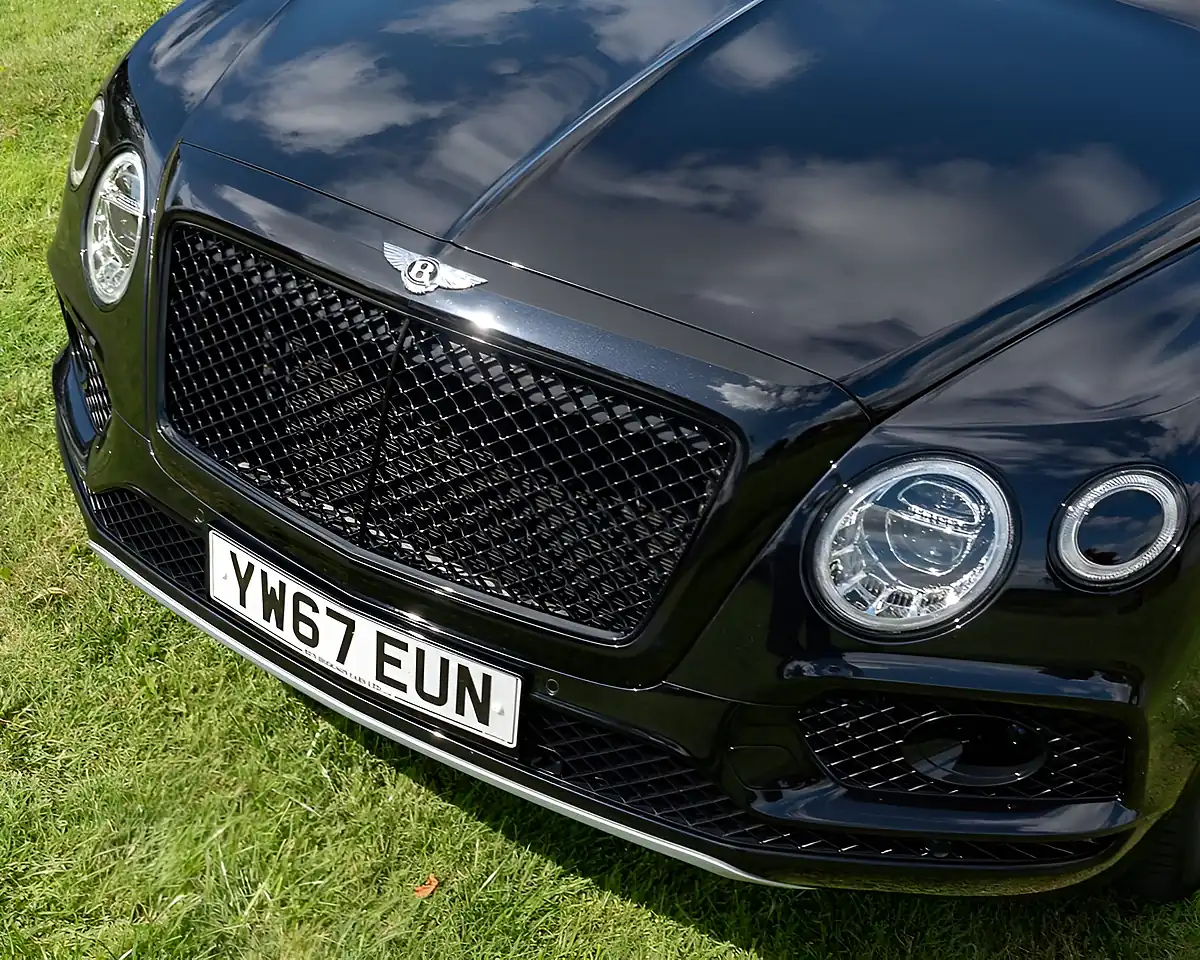 Used 2017 Bentley Bentayga Black - Interior and Exterior details 19
