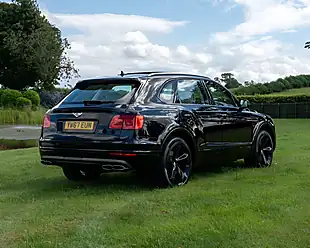 Used 2017 Bentley Bentayga Black - Interior and Exterior details 4