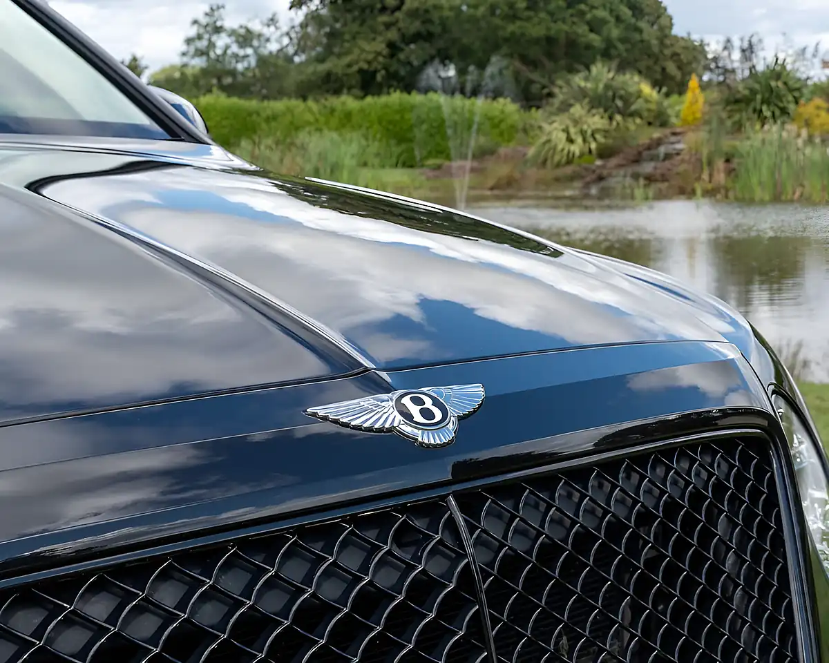 Used 2017 Bentley Bentayga Black - Interior and Exterior details 7