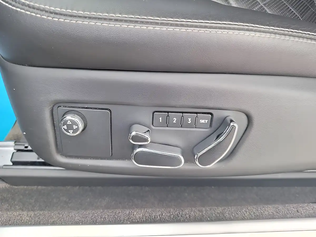 Used 2017 Bentley Continental GT Black - Interior and Exterior details 14