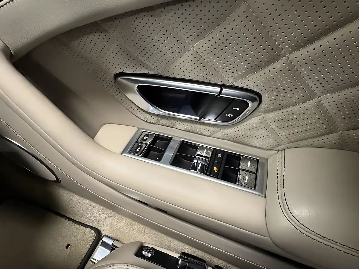 Used 2017 Bentley Continental GT S Mulliner Black - Interior and Exterior details 19