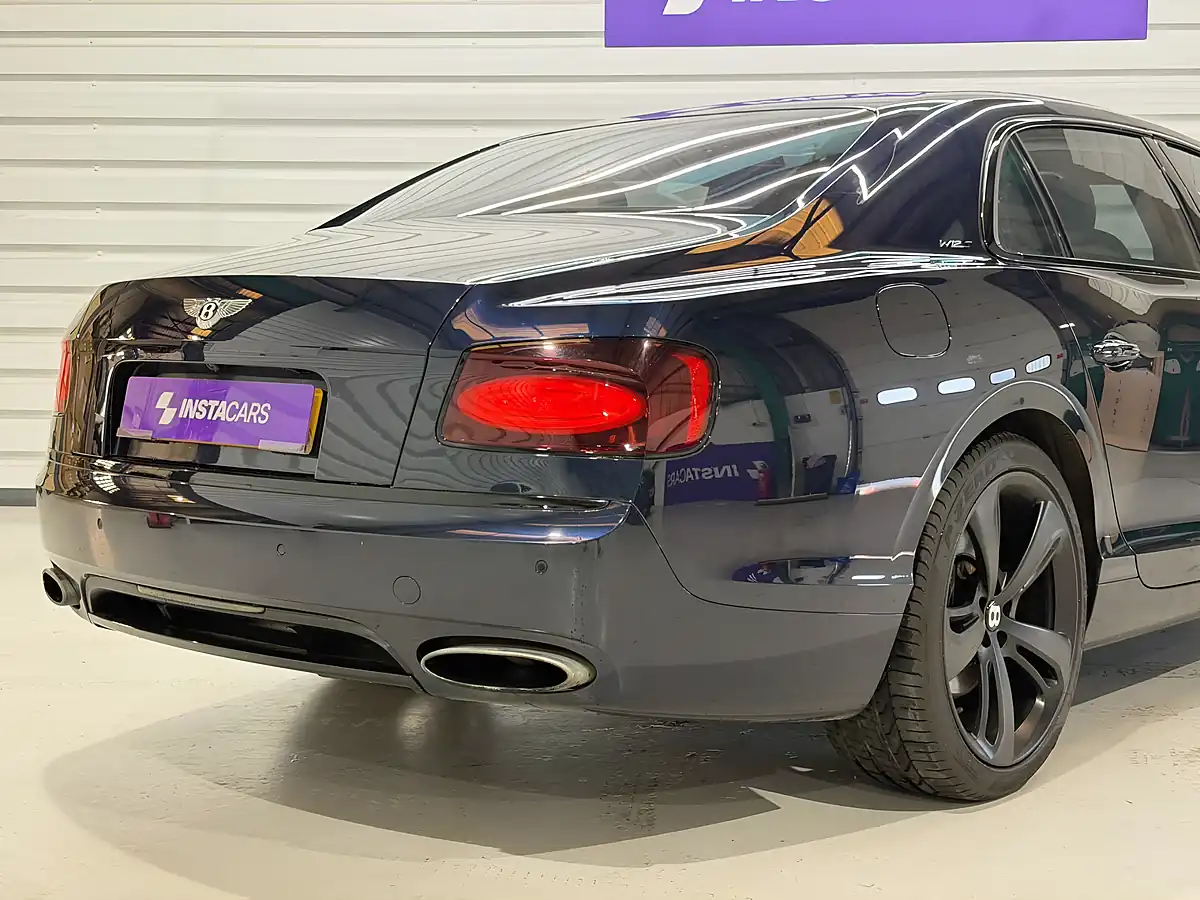 Used 2017 Bentley Flying Spur S Blue - Interior and Exterior details 12