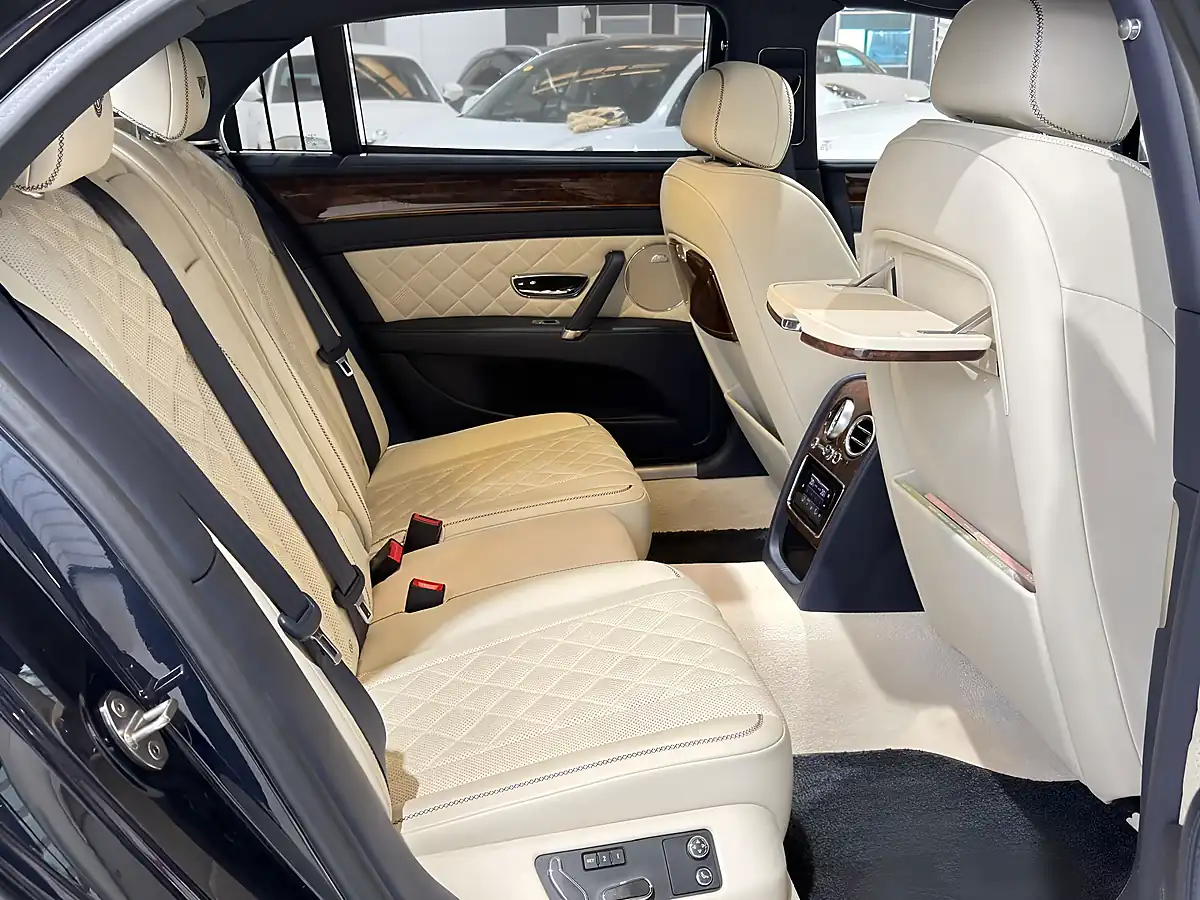 Used 2017 Bentley Flying Spur S Blue - Interior and Exterior details 20