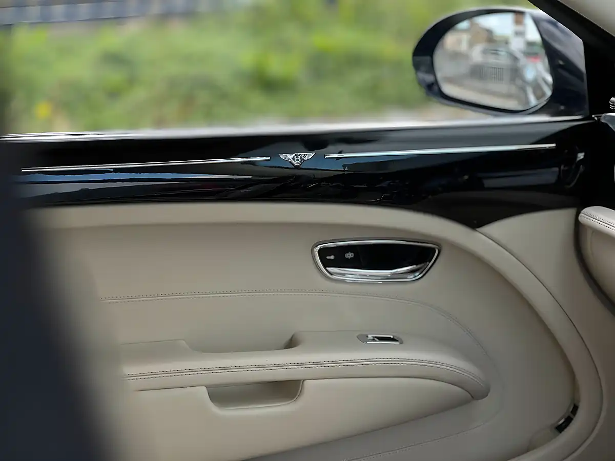 Used 2017 Bentley Mulsanne Facelift Black - Interior and Exterior details 16