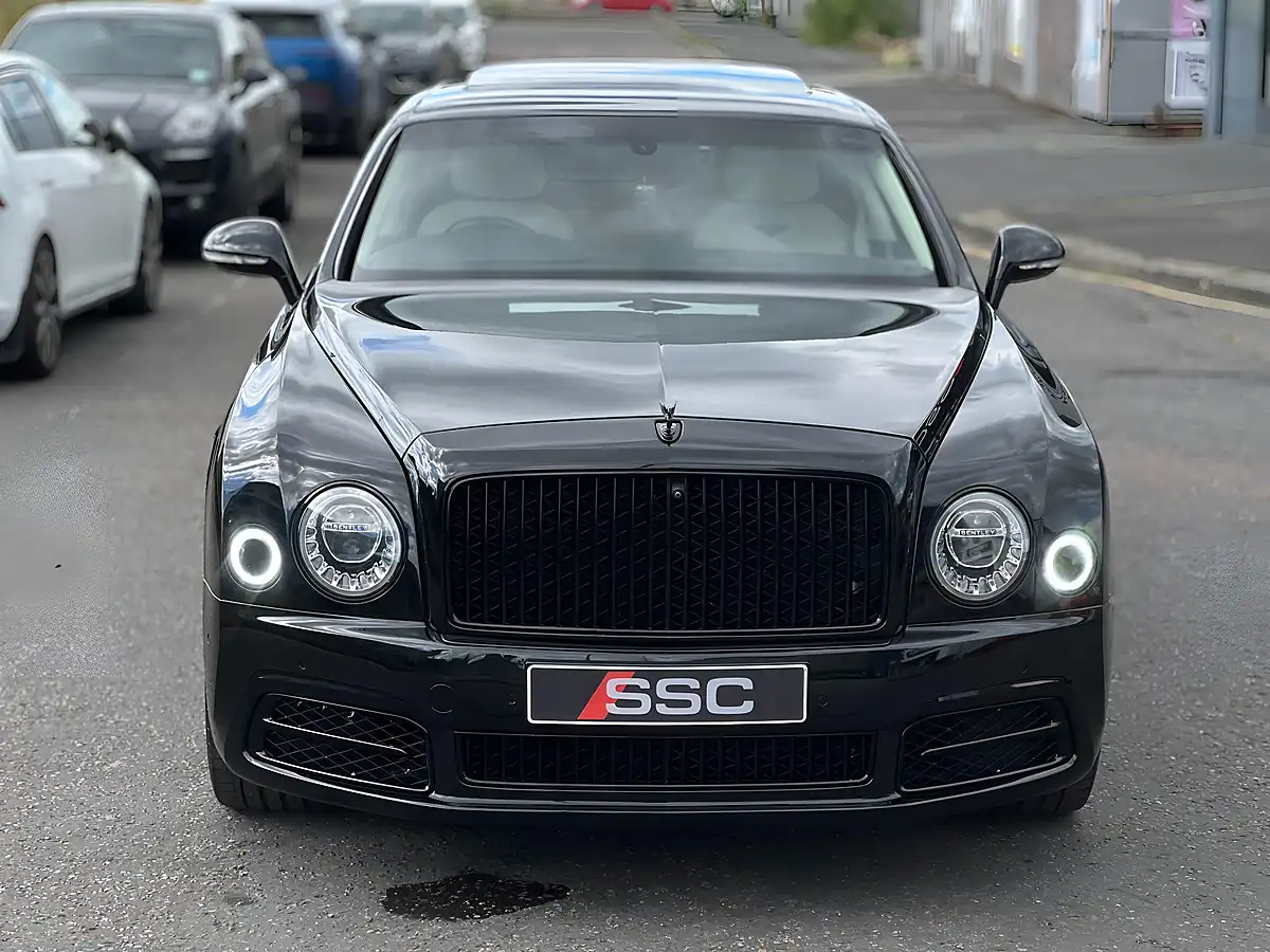 Used 2017 Bentley Mulsanne Facelift Black - Interior and Exterior details 5