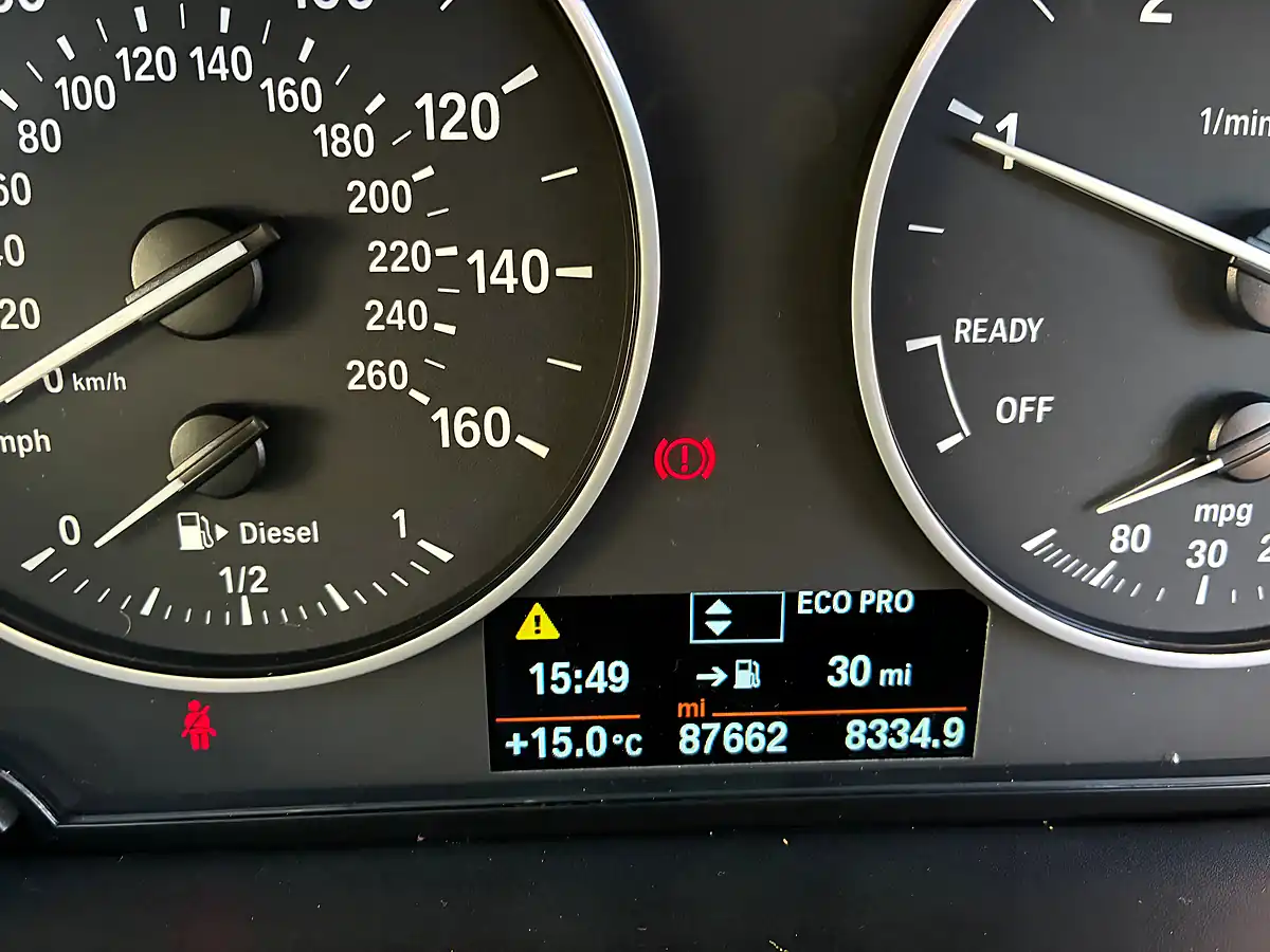 Used 2017 BMW 1 Series Ed Plus Alpine White - Interior and Exterior details 14