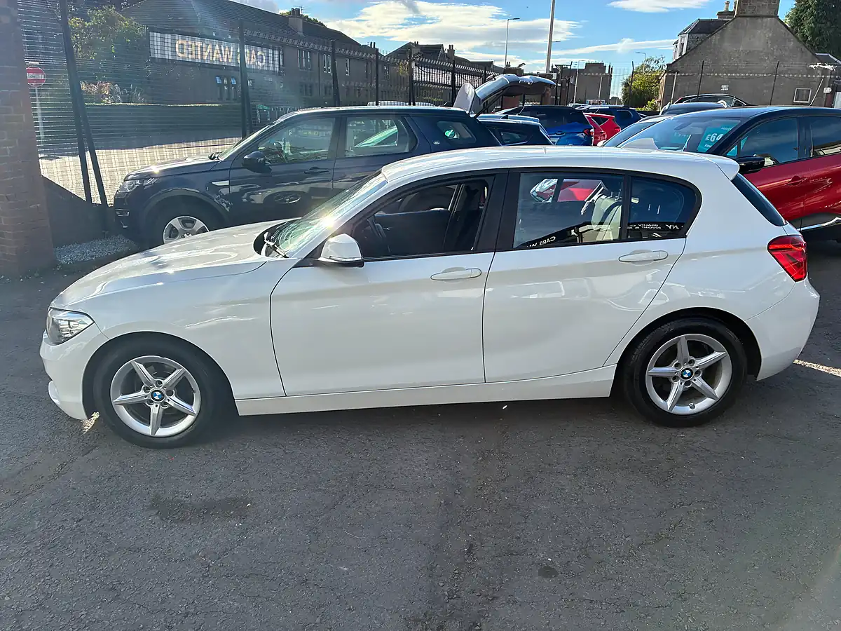 Used 2017 BMW 1 Series Ed Plus Alpine White - Interior and Exterior details 6