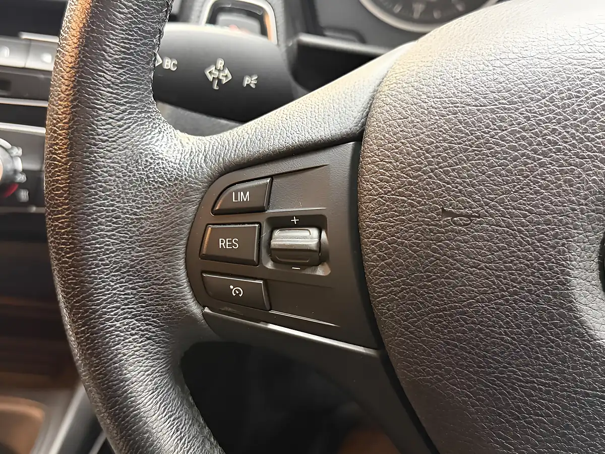 Used 2017 BMW 1 Series Ed Plus White - Interior and Exterior details 11