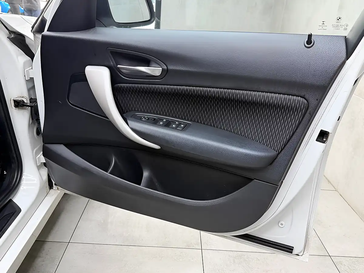 Used 2017 BMW 1 Series Ed Plus White - Interior and Exterior details 12