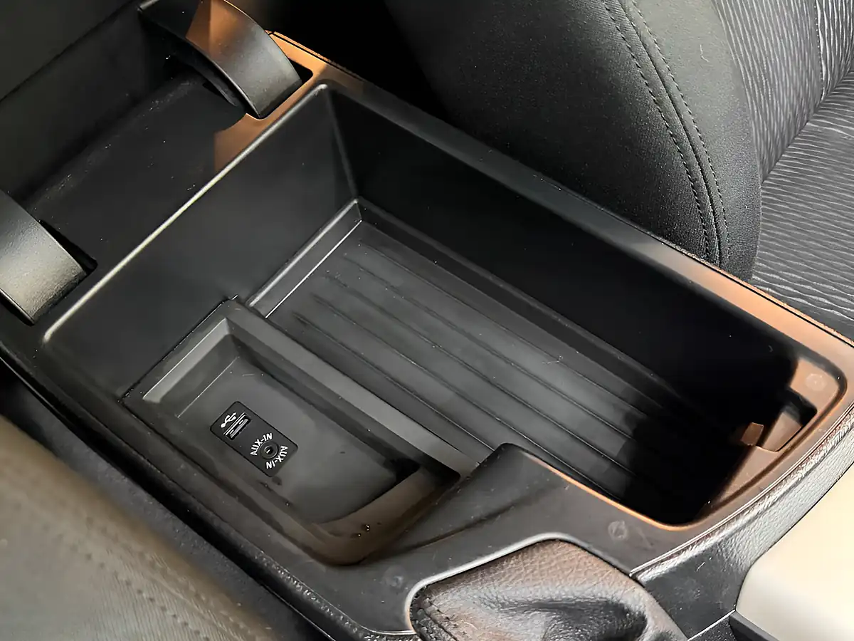 Used 2017 BMW 1 Series Ed Plus White - Interior and Exterior details 19