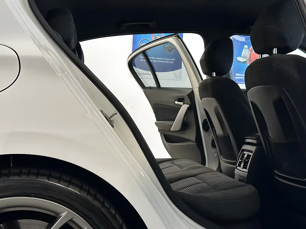 Used 2017 BMW 1 Series M Sport Alpine White - Interior and Exterior details 12