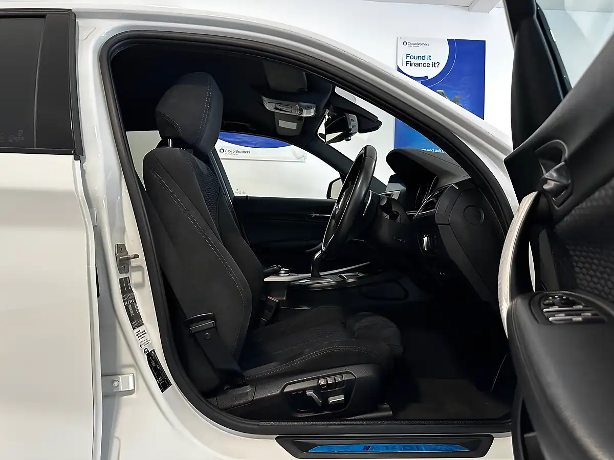 Used 2017 BMW 1 Series M Sport Alpine White - Interior and Exterior details 3