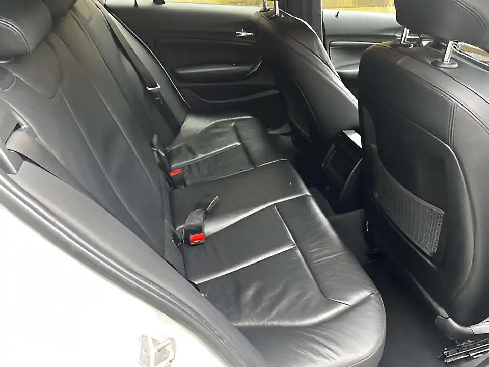 Used 2017 BMW 1 Series M Sport Alpine White - Interior and Exterior details 14