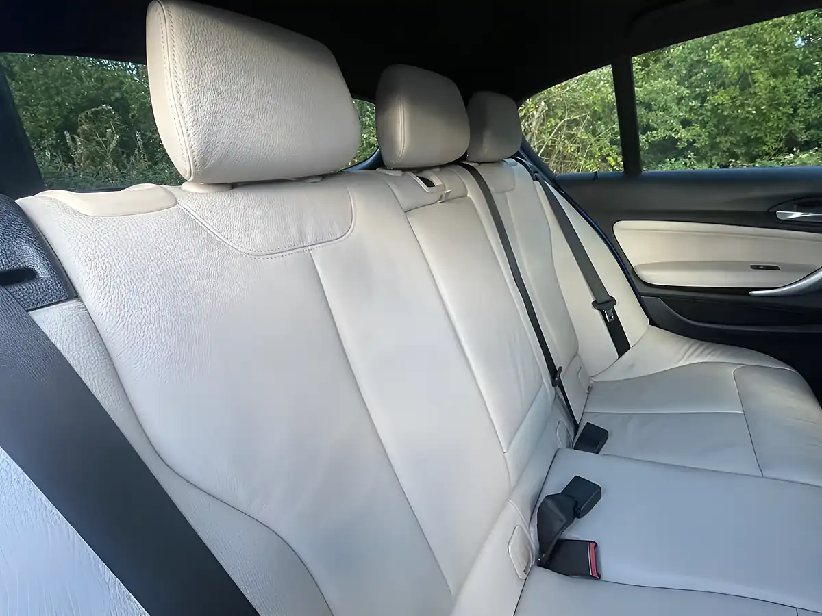 Used 2017 BMW 1 Series M140i Blue - Interior and Exterior details 10