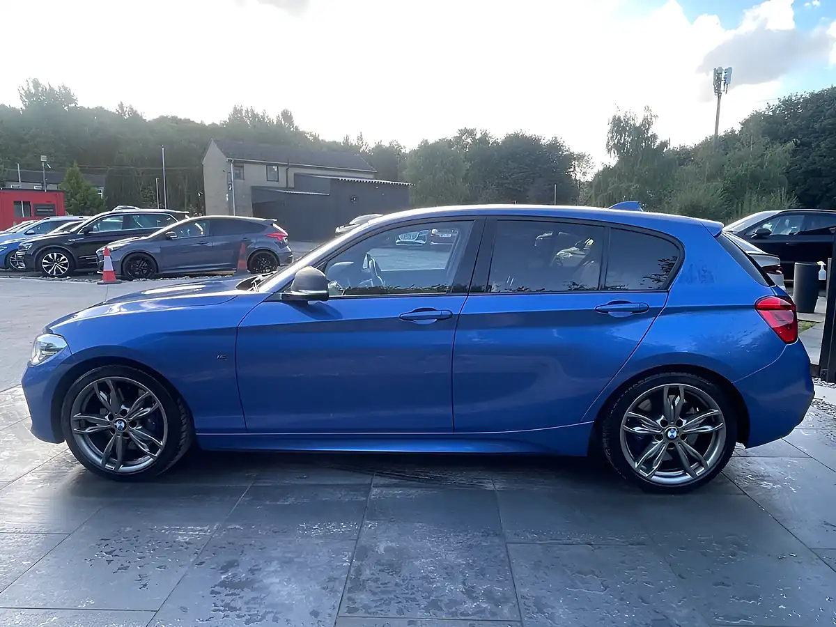 Used 2017 BMW 1 Series M140i Blue - Interior and Exterior details 13