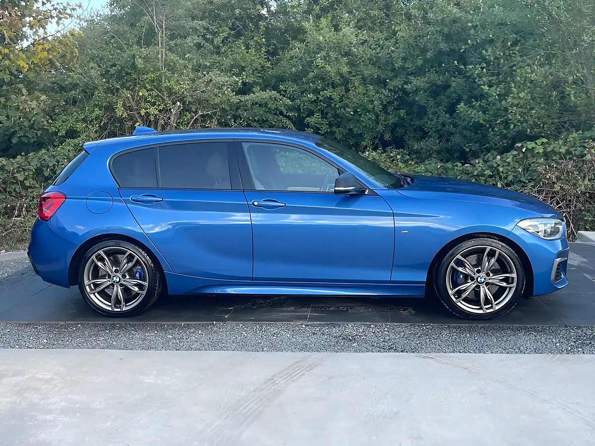 Used 2017 BMW 1 Series M140i Blue - Interior and Exterior details 3
