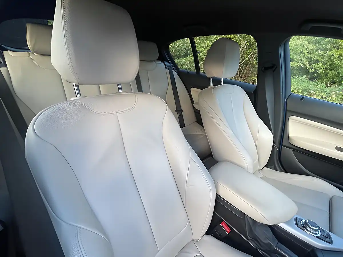 Used 2017 BMW 1 Series M140i Blue - Interior and Exterior details 7