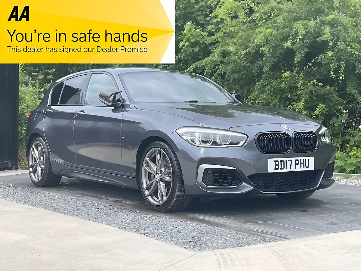Used 2017 BMW 1 Series M140i Grey - Front View