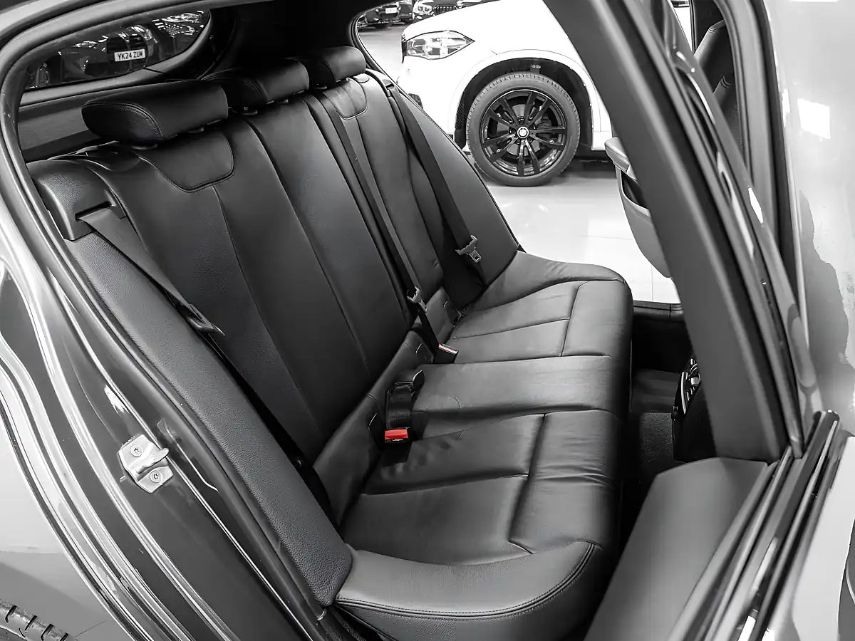 Used 2017 BMW 1 Series M140i Mineral Grey - Interior and Exterior details 15